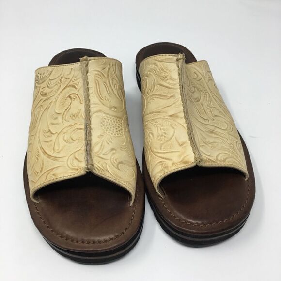 ‎Cole Haan Beige Low Heel Leather Shoes Mules - Picture 1 of 7